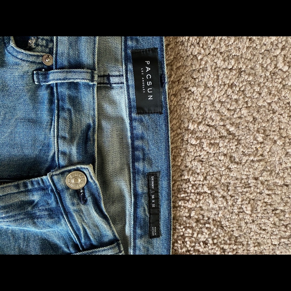 PacSun distressed skinny jeans